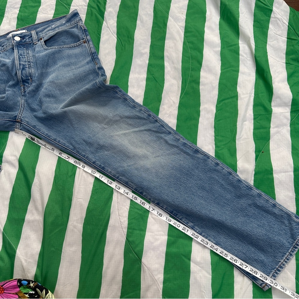 Madewell Longline Straight Leg Jeans in Light Blue Wash - Picture 4 of 8